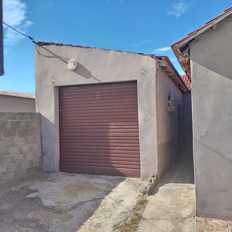 4 Bedroom Property for Sale in Fort Jackson Industrial Eastern Cape